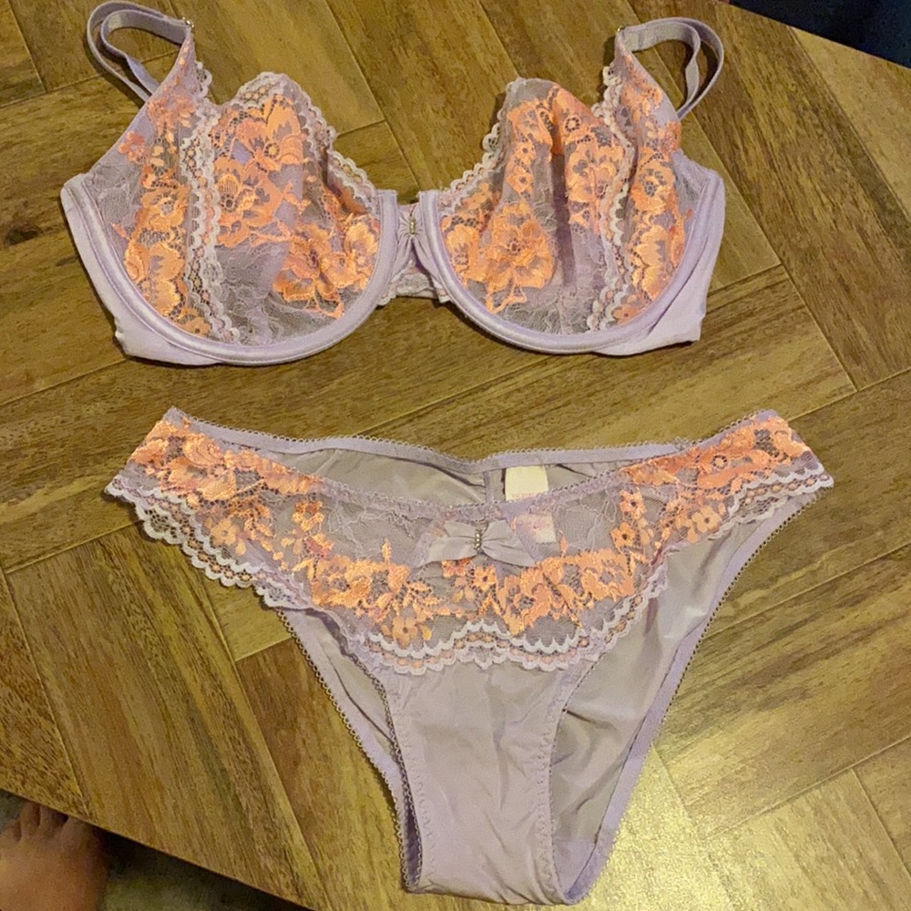 Unlined bra with matching panty